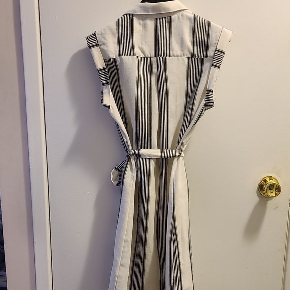 🍒2/$30 Bishop + Young striped tunic / dress - Picture 3 of 10